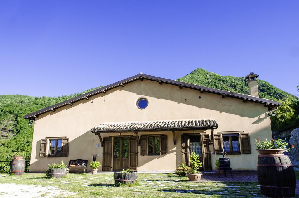 Agriturismo Pompagnano Exterior photo